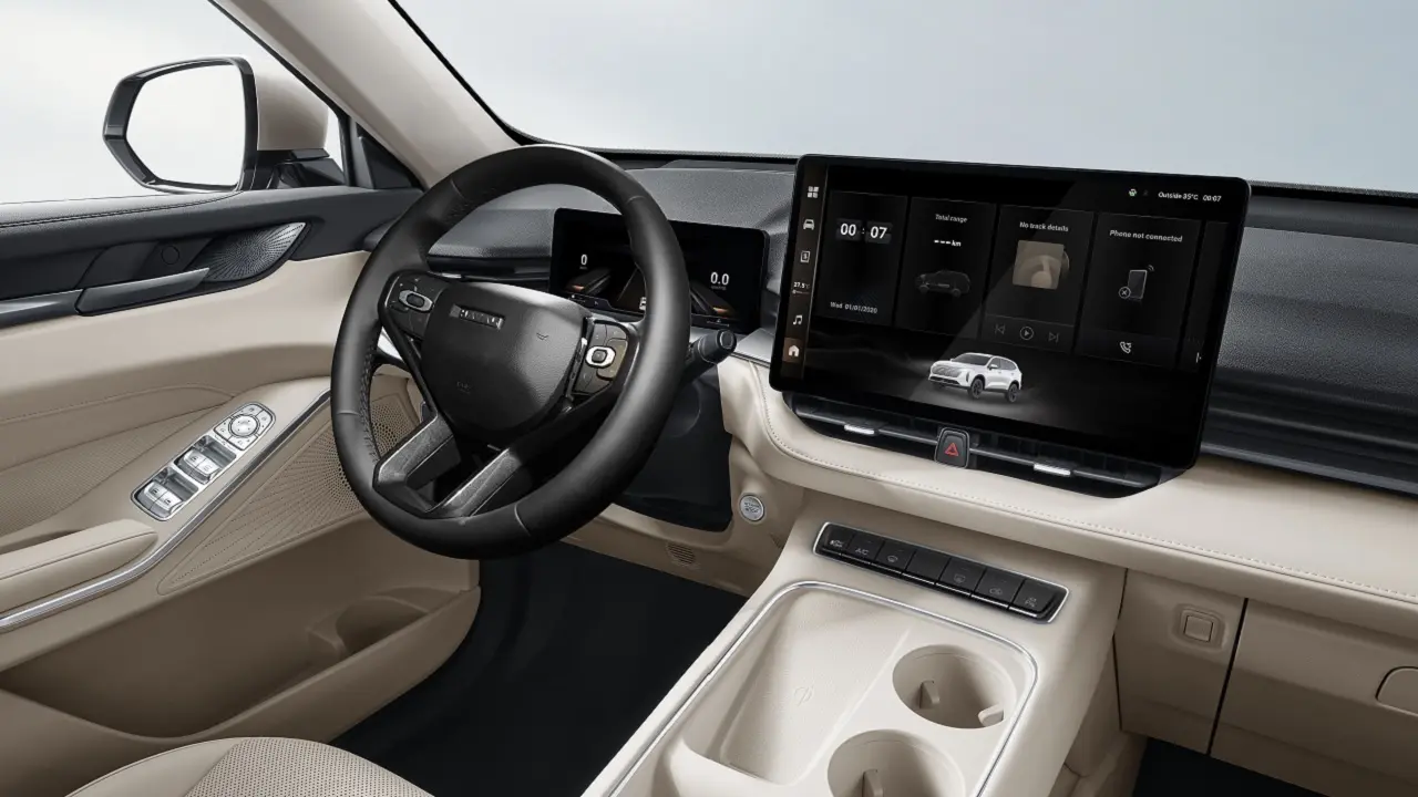 Ecran multimedia de 14,6 inci cu comandă vocală, CarPlay, Android Auto